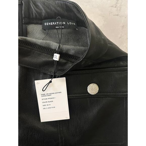 NEW NWT Generation Love Revolve Ari Vegan Leather Skirt size XS - Picture 7 of 9